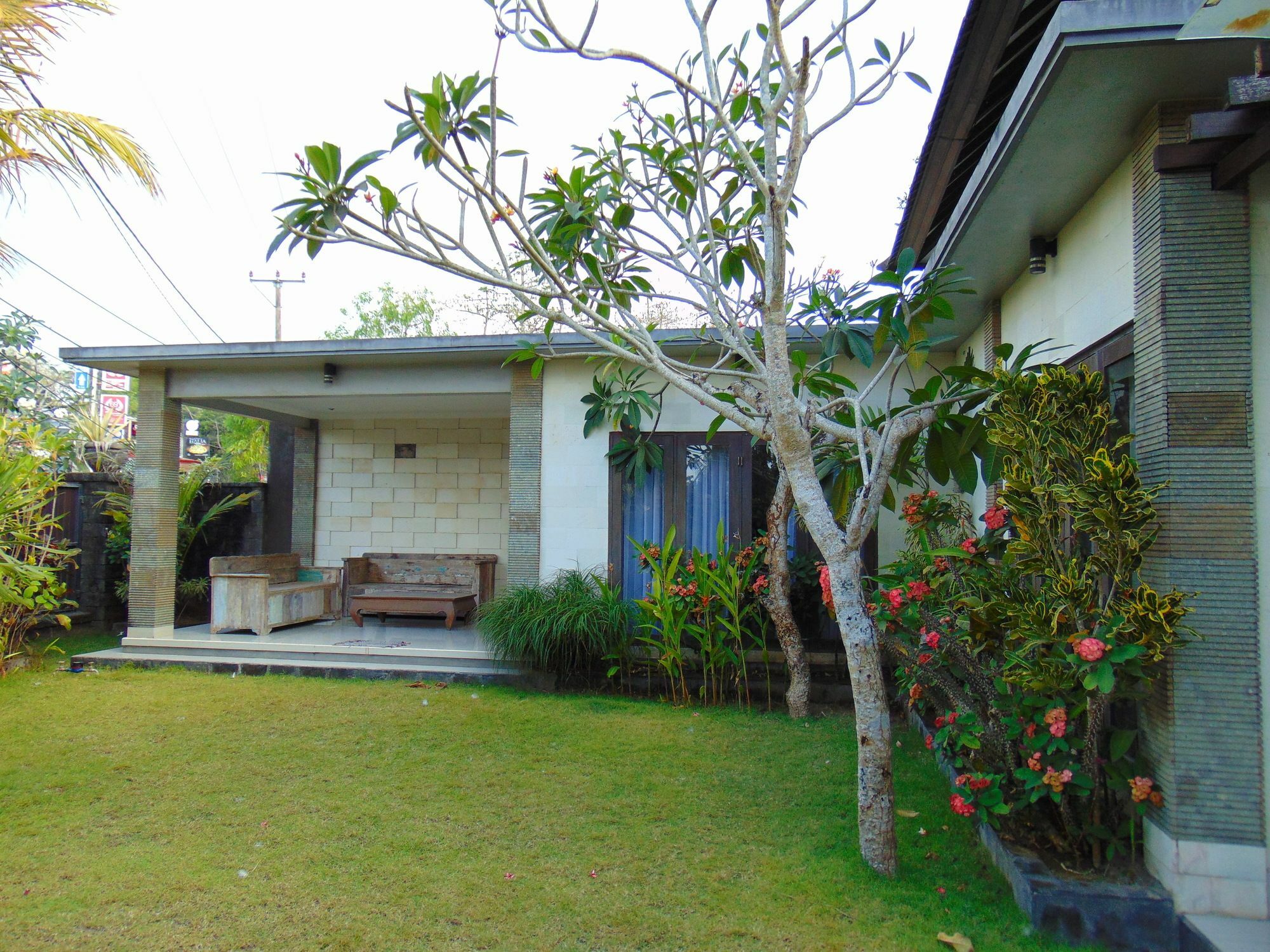 Baik Baik Homestay Pecatu Esterno foto